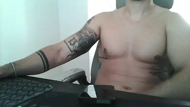 Snapshot of yourfantasy777 chatting on October 5, 2025, 4:53 pm yourfantasy777 online show from October 5, 2025, 4:53 pm