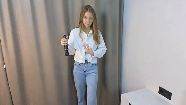 YuriKastner online show from October 24, 2025, 6:12 am