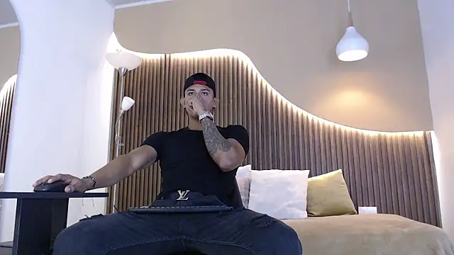 Aiden steel online show from November 4, 2025, 1:37 pm