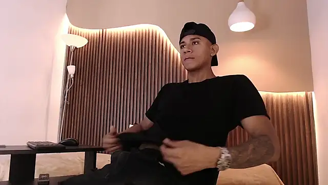 Aiden steel online show from September 26, 2025, 1:29 pm