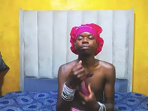 Snapshot of SexyBear012 chatting on September 22, 2025, 12:44 pm SexyBear012 online show from September 22, 2025, 12:44 pm