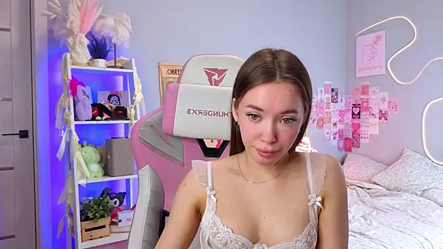 Leri Dells online show from April 2, 2026, 1:02 am