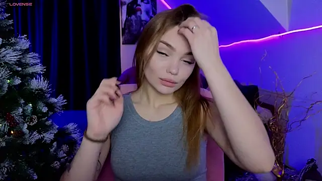 KitsyMoore online show from January 10, 2026, 1:06 pm