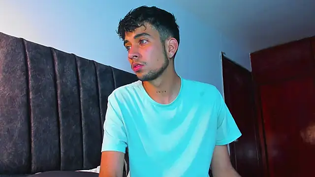 jei coxs online show from October 17, 2025, 11:23 am