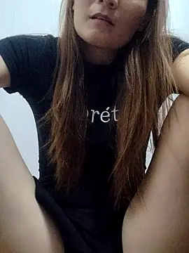 Snapshot of phuongxinhxan chatting on October 3, 2025, 2:40 pm phuongxinhxan online show from October 3, 2025, 2:40 pm