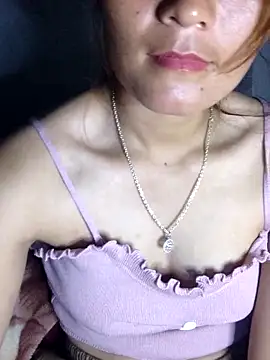 Snapshot of phuongxinhxan chatting on September 30, 2025, 11:49 am phuongxinhxan online show from September 30, 2025, 11:49 am