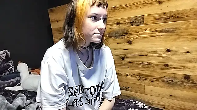 JenaeRadloff online show from October 14, 2025, 8:26 am