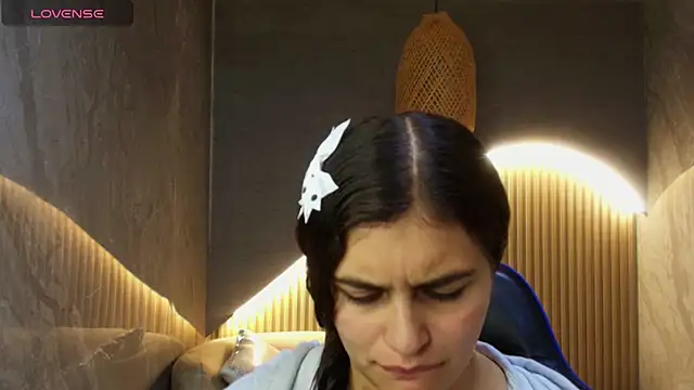 dany r  online show from October 8, 2025, 12:39 pm