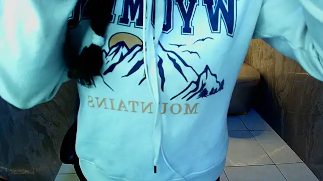 dany r  online show from November 14, 2025, 1:26 pm