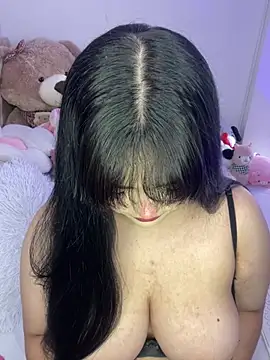 Mericute  online show from January 14, 2026, 10:35 pm