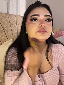 Snapshot of Mericute_ chatting on October 9, 2025, 12:33 am Mericute online show from October 9, 2025, 12:33 am