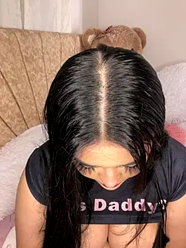 Snapshot of Mericute_ chatting on October 21, 2025, 2:22 am Mericute online show from October 21, 2025, 2:22 am