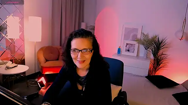 Irene Marlow online show from September 22, 2025, 2:01 pm