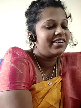 sweetqueen143 online show from October 18, 2025, 5:42 am