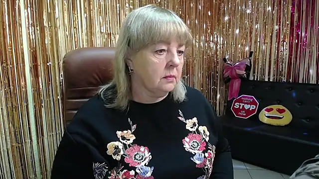 Snapshot of MilenaWedxy chatting on October 3, 2025, 5:09 am MilenaWedxy online show from October 3, 2025, 5:09 am