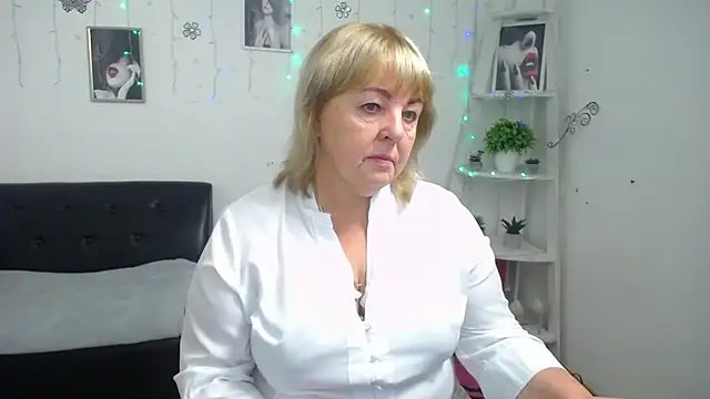 Snapshot of MilenaWedxy chatting on October 7, 2025, 4:46 am MilenaWedxy online show from October 7, 2025, 4:46 am