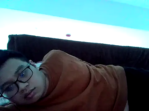 loveninja online show from December 5, 2025, 6:01 am