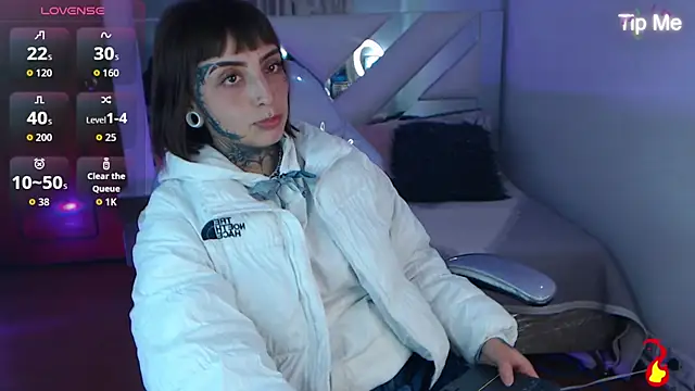 Snapshot of Gyal_8_ chatting on October 20, 2025, 3:08 am Gyal 8 online show from October 20, 2025, 3:08 am