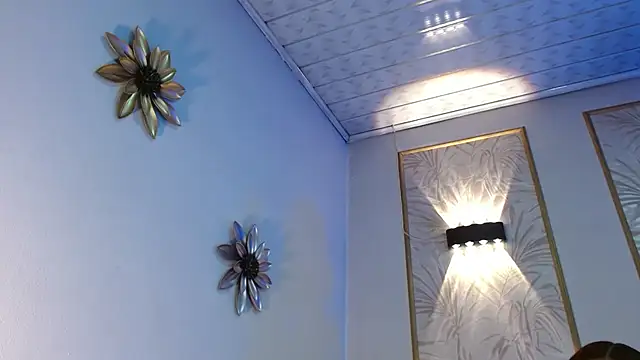 LunaaGrey  online show from October 22, 2025, 3:39 am