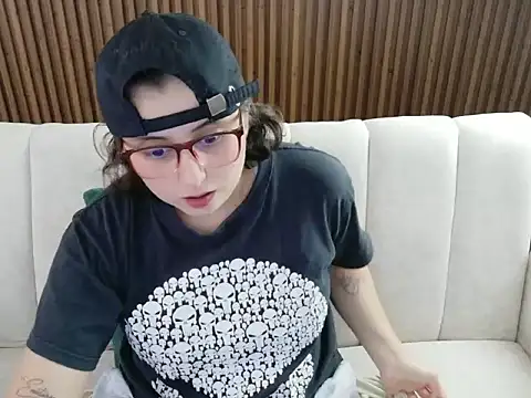 dirty feelena online show from February 5, 2026, 4:03 pm