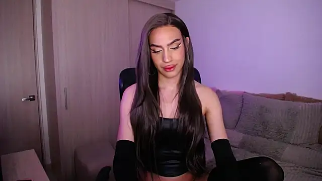 Snapshot of SamaraSilex chatting on October 5, 2025, 12:12 am SamaraSilex online show from October 5, 2025, 12:12 am