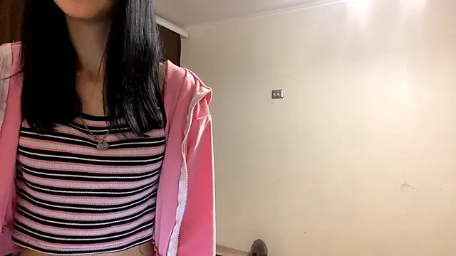 Snapshot of TifanyRawi chatting on November 3, 2025, 2:20 pm TifanyRawi online show from November 3, 2025, 2:20 pm