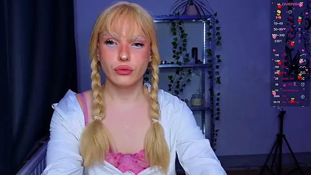 Snapshot of Michelle_Jacksonn chatting on October 15, 2025, 8:17 pm Michelle Jacksonn online show from October 15, 2025, 8:17 pm