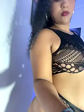 Snapshot of becca_wilsson chatting on November 13, 2025, 10:08 am becca wilsson online show from November 13, 2025, 10:08 am