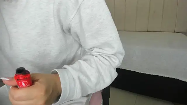 Snapshot of Maddy_Rouse1 chatting on October 30, 2025, 3:38 am Maddy Rouse1 online show from October 30, 2025, 3:38 am