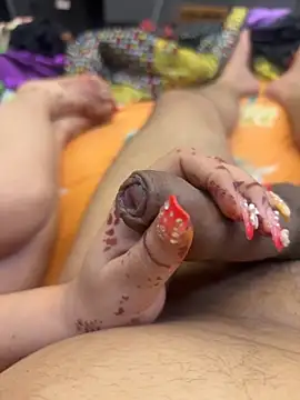 Snapshot of suckitupp chatting on October 15, 2025, 9:01 pm suckitupp online show from October 15, 2025, 9:01 pm