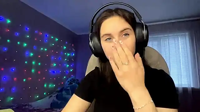 MollyPartey online show from October 22, 2025, 9:09 am