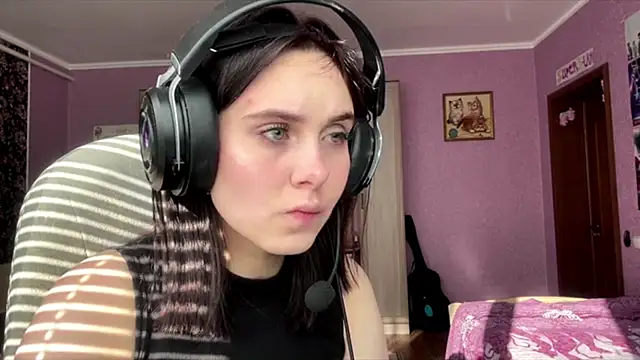 MollyPartey online show from September 23, 2025, 6:20 am