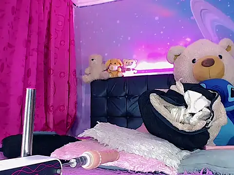 DaliaBacil25 online show from October 4, 2025, 2:46 am