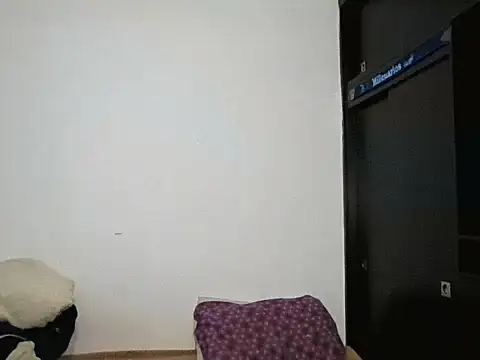 Snapshot of Miia__strog chatting on October 21, 2025, 4:06 pm Miia  strog online show from October 21, 2025, 4:06 pm