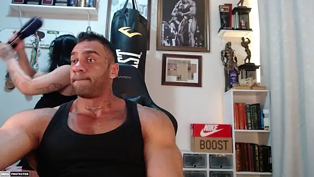 henryhadesflirt online show from October 8, 2025, 9:59 pm