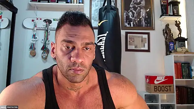 henryhadesflirt online show from September 24, 2025, 12:22 pm