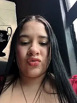 Cloe 27 online show from September 26, 2025, 6:48 pm