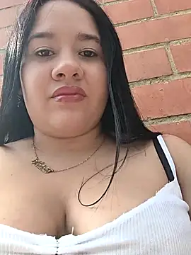 Cloe 27 online show from October 10, 2025, 7:58 pm