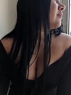 Cloe 27 online show from October 25, 2025, 5:35 pm