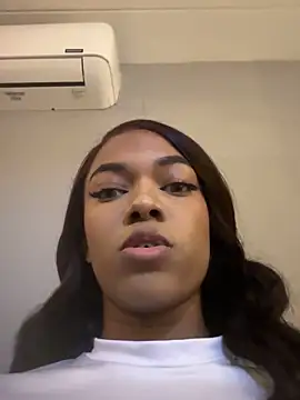 Snapshot of Stellaciel_ chatting on September 25, 2025, 9:43 pm Stellaciel online show from September 25, 2025, 9:43 pm