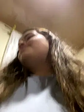 Aphrill online show from October 1, 2025, 1:44 am