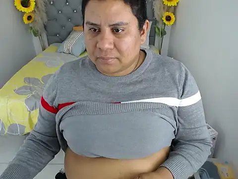 hotlesby valery online show from March 25, 2026, 8:08 pm