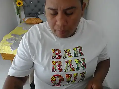 Snapshot of hotlesby_valery chatting on February 13, 2026, 12:05 pm hotlesby valery online show from February 13, 2026, 12:05 pm