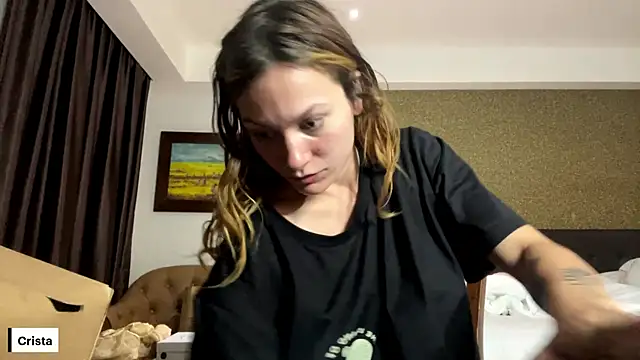 cristasworldxoxo online show from October 29, 2025, 8:52 pm