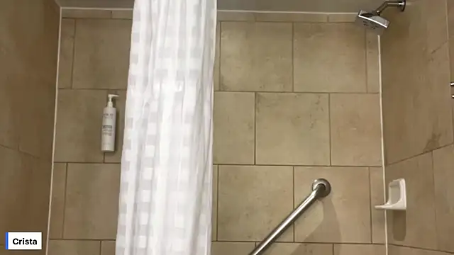 cristasworldxoxo online show from October 3, 2025, 10:22 pm