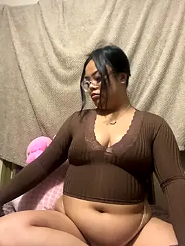 Snapshot of kiaradanielaxx chatting on October 10, 2025, 4:46 am kiaradanielaxx online show from October 10, 2025, 4:46 am