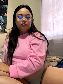 kiaradanielaxx online show from November 28, 2025, 5:46 pm