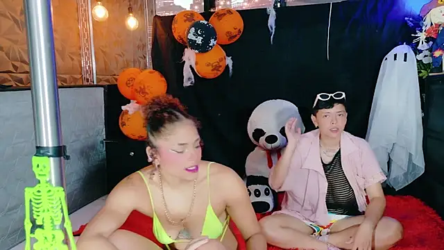 Twindesires online show from October 30, 2025, 2:25 pm