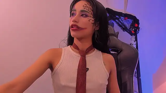 Snapshot of Rouse_Monroe chatting on October 30, 2025, 4:44 am Rouse Monroe online show from October 30, 2025, 4:44 am