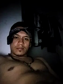 Snapshot of Mohamedxxx13 chatting on October 15, 2025, 5:50 am Mohamedxxx13 online show from October 15, 2025, 5:50 am